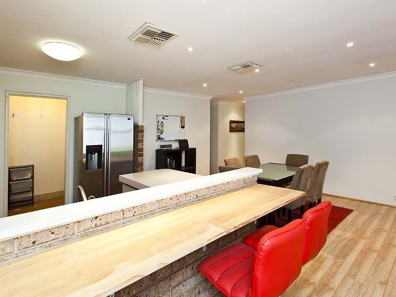 18 Orchard Road, South Lake WA 6164
