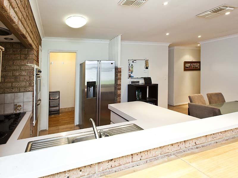 18 Orchard Road, South Lake WA 6164