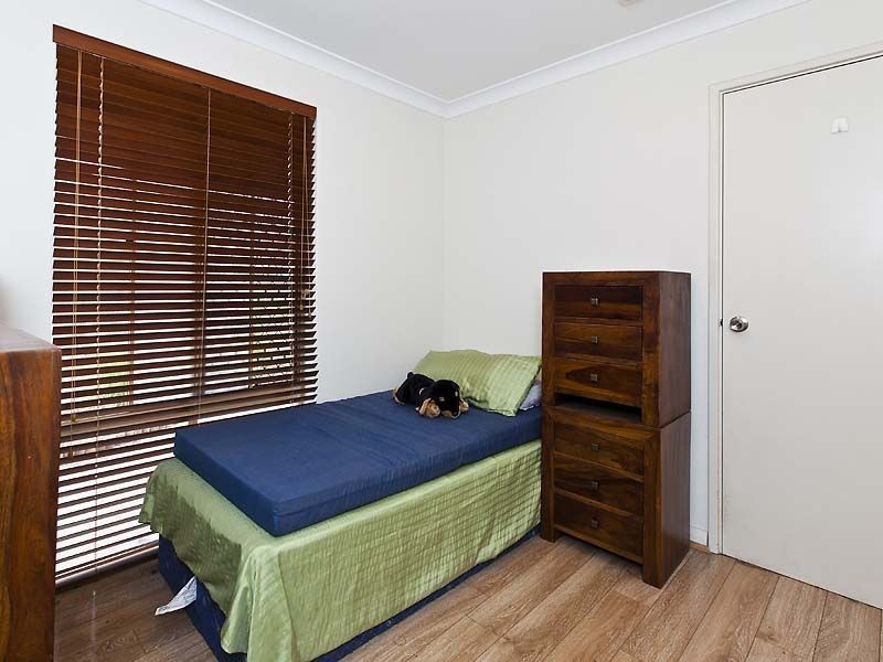 18 Orchard Road, South Lake WA 6164