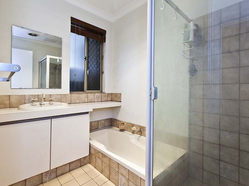 18 Orchard Road, South Lake WA 6164