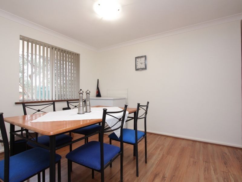 1 Hove Court, Forrestfield WA 6058