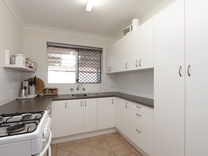 1 Hove Court, Forrestfield WA 6058