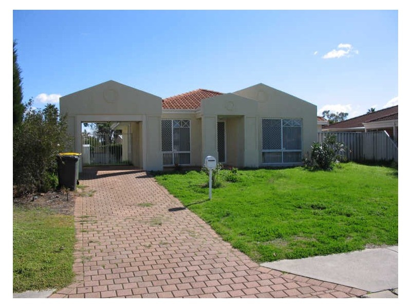 14 Phoenix Drive, Kenwick WA 6107