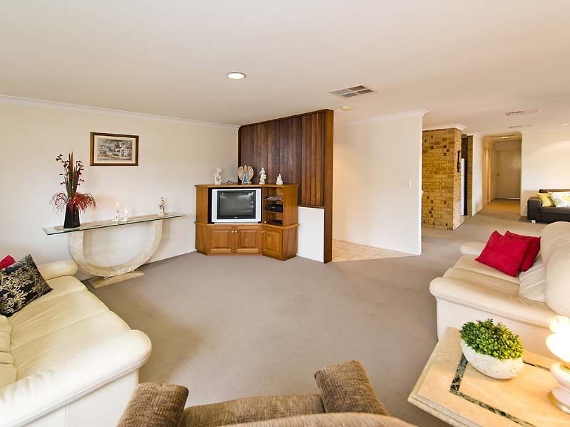 11B Sierra Chase, Leeming WA 6149