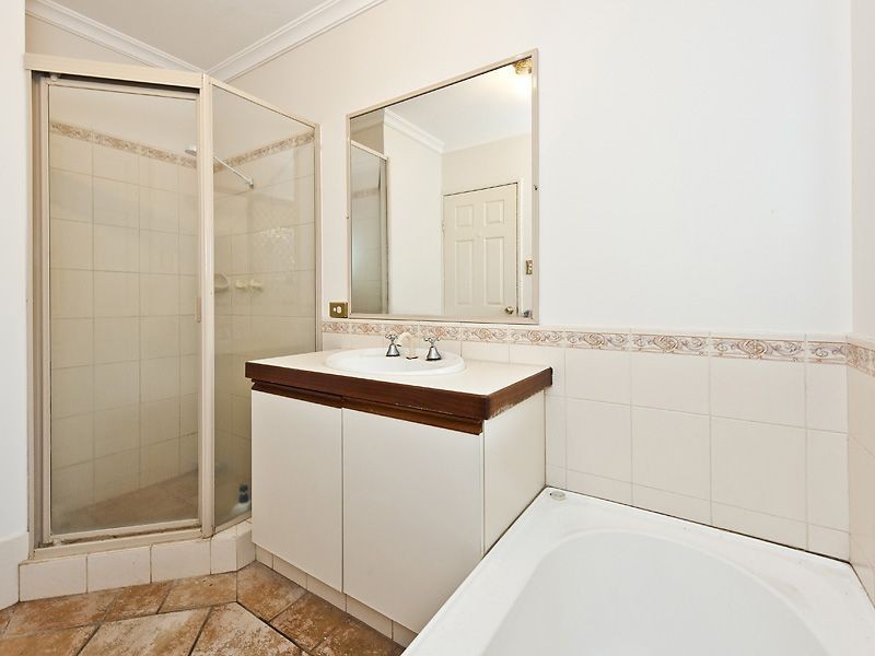 132B Raleigh Street, Carlisle WA 6101