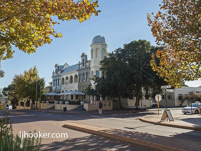 1/76 King George Street, Victoria Park WA 6100