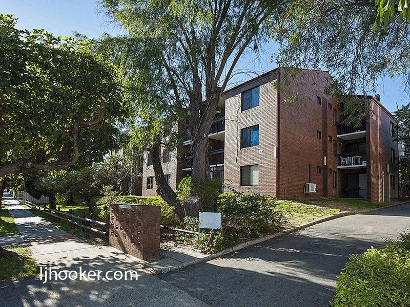 1/76 King George Street, Victoria Park WA 6100