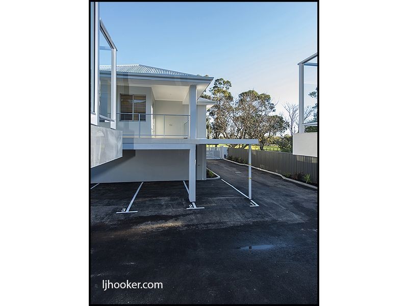 8/377 Daly Street, Cloverdale WA 6105