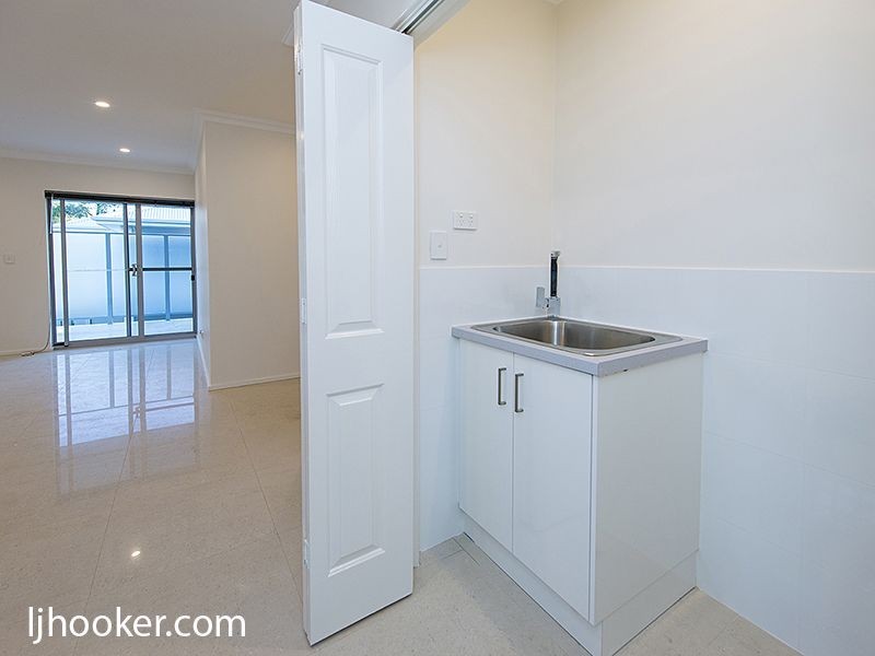 8/377 Daly Street, Cloverdale WA 6105