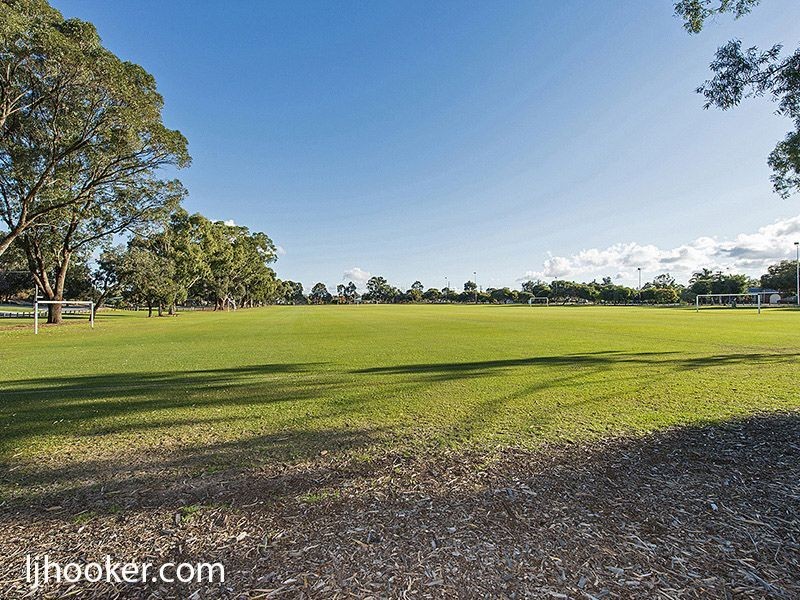 8/377 Daly Street, Cloverdale WA 6105