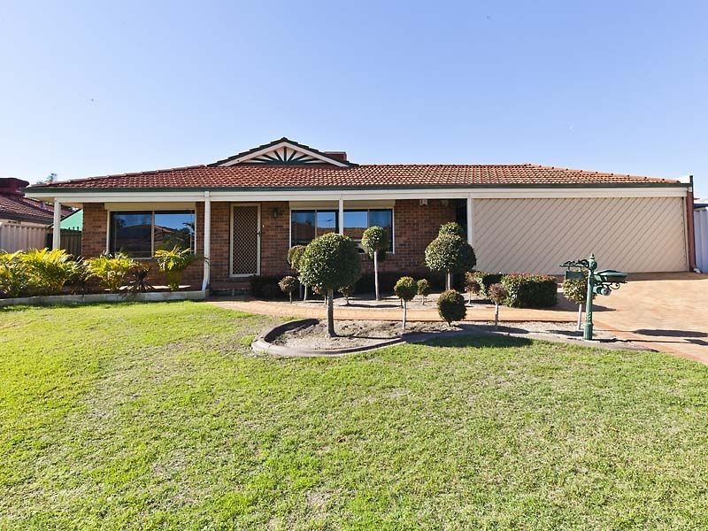 24 Barraberry Retreat, Canning Vale WA 6155