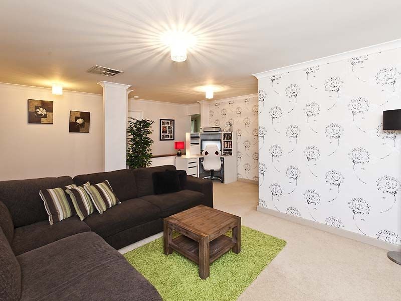 24 Barraberry Retreat, Canning Vale WA 6155