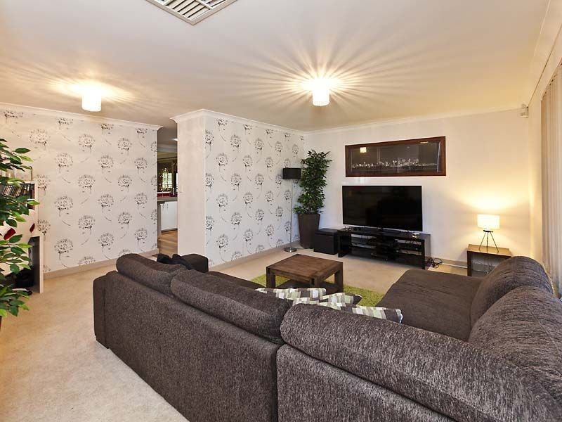 24 Barraberry Retreat, Canning Vale WA 6155