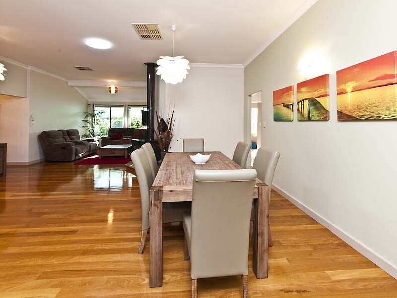24 Barraberry Retreat, Canning Vale WA 6155