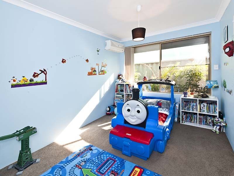 24 Barraberry Retreat, Canning Vale WA 6155