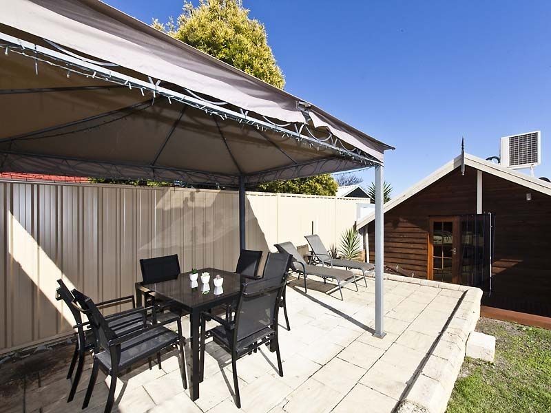 24 Barraberry Retreat, Canning Vale WA 6155
