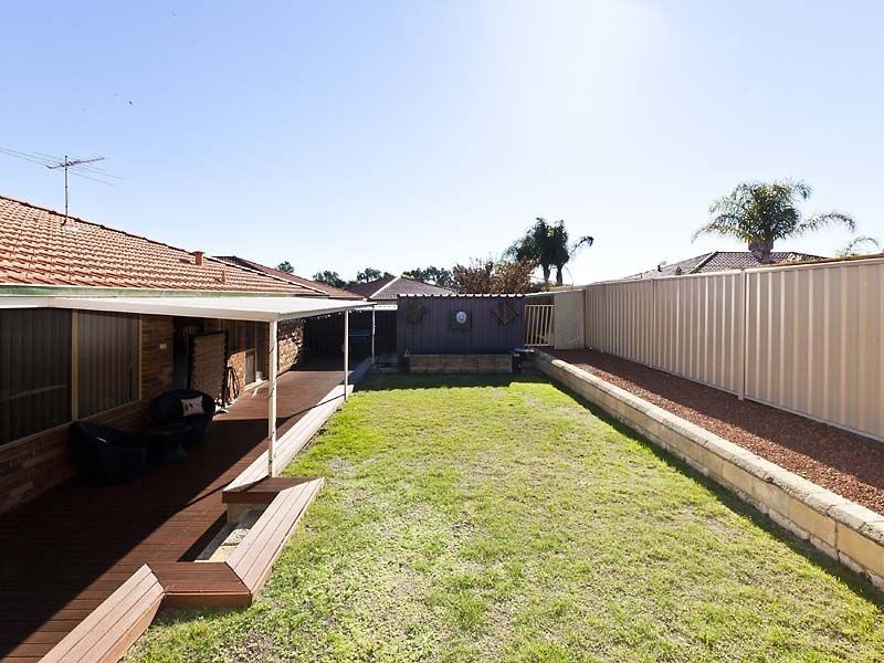 24 Barraberry Retreat, Canning Vale WA 6155