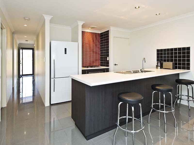 62 Woolandra Drive, Darling Downs WA 6122