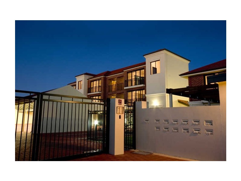 7/4 Lichfield Street, Victoria Park WA 6100