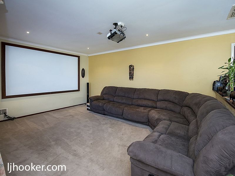 28 Pioneer Drive, Thornlie WA 6108