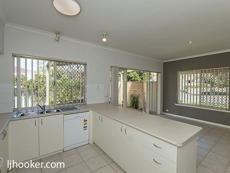 2A Merton Street, Victoria Park WA 6100