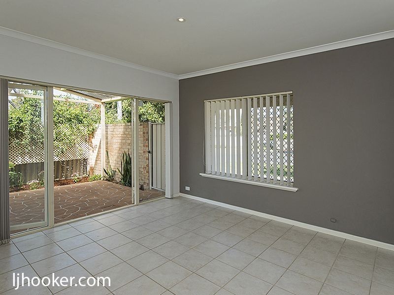 2A Merton Street, Victoria Park WA 6100