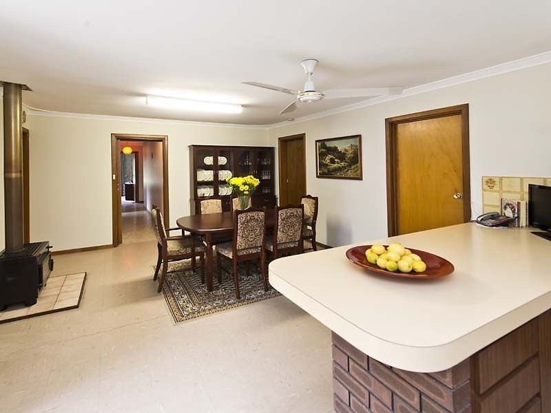 232 Canning Road, Lesmurdie WA 6076