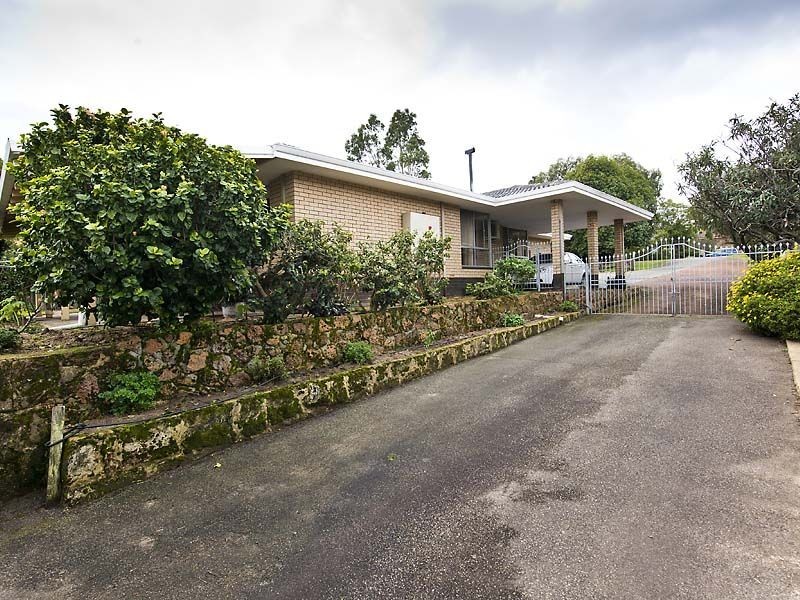 232 Canning Road, Lesmurdie WA 6076