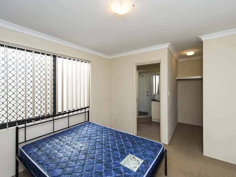 2/42 Norman Street, St James WA 6102