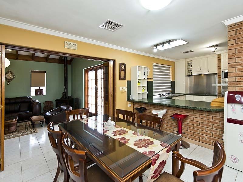 56 Vista Parade, Ballajura WA 6066