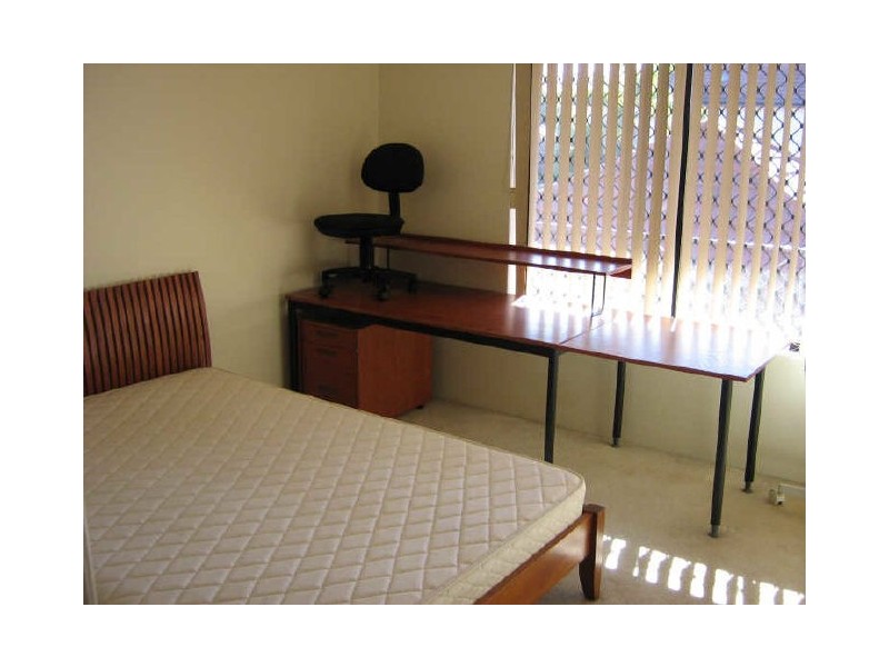 8/20 Gochean Ave, Bentley WA 6102