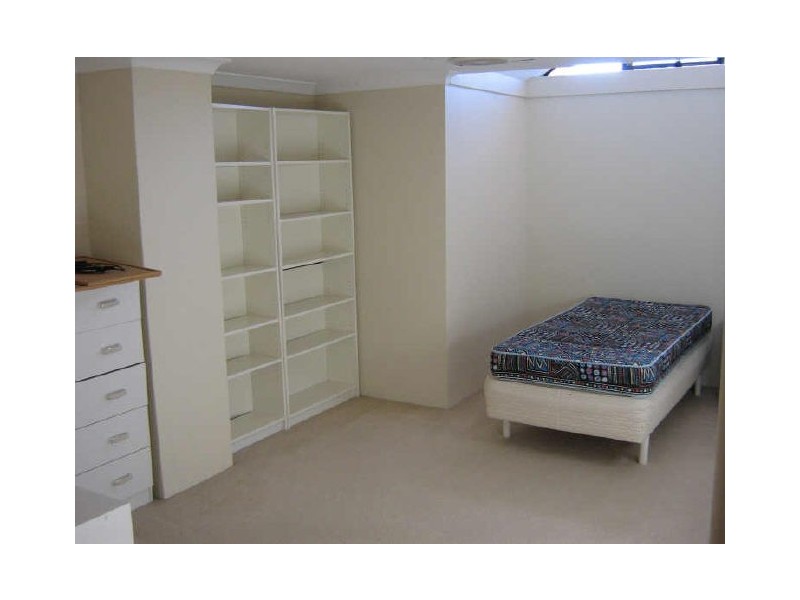 8/20 Gochean Ave, Bentley WA 6102