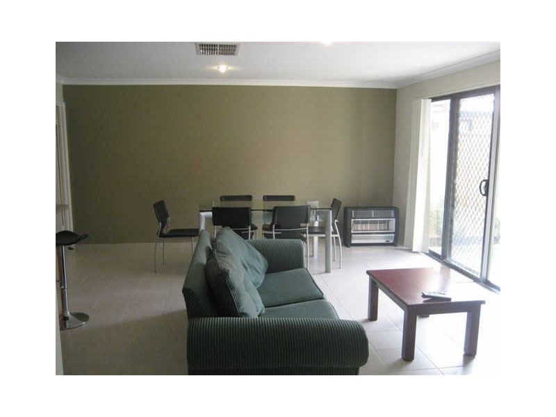 6/1 Clarke Street, Cannington WA 6107