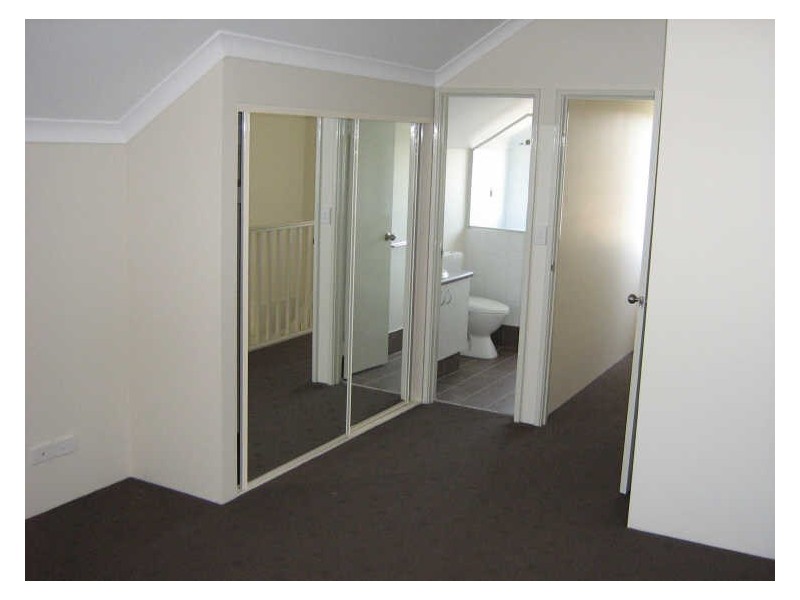 2/25 Newton Street, Bayswater WA 6053