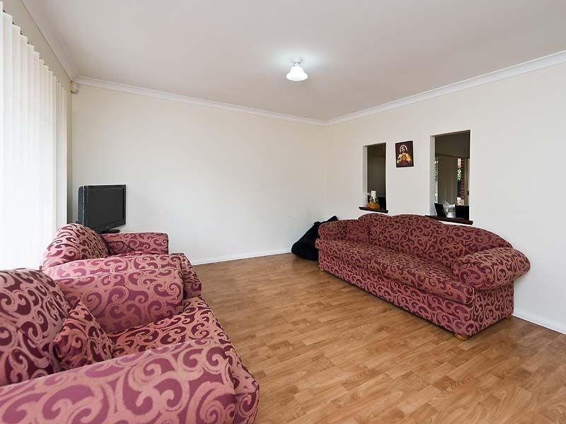 1/1 Chapman Road, St James WA 6102