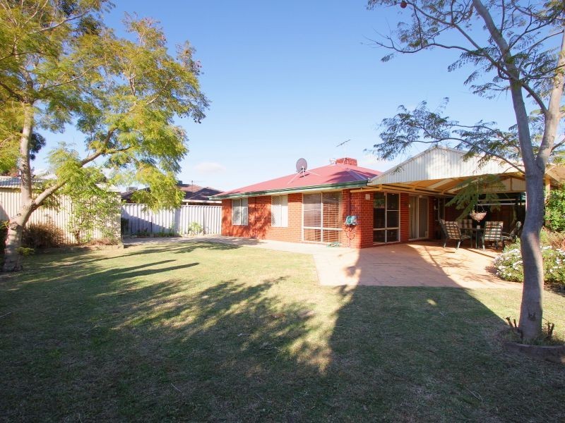7 Lydiard Retreat, Canning Vale WA 6155