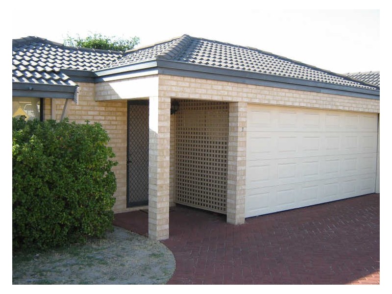 3/12 Stephen Street, Queens Park WA 6107