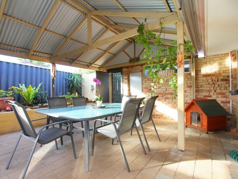 29 Bloodwood Drive, Marangaroo WA 6064