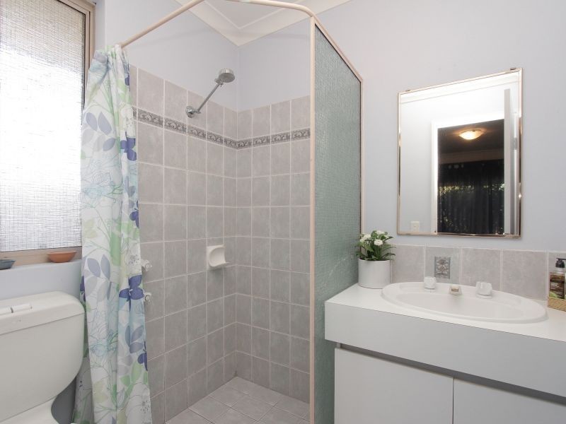 29 Bloodwood Drive, Marangaroo WA 6064