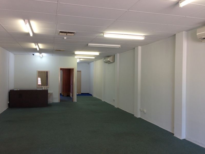 12 Wright Street, Kewdale WA 6105