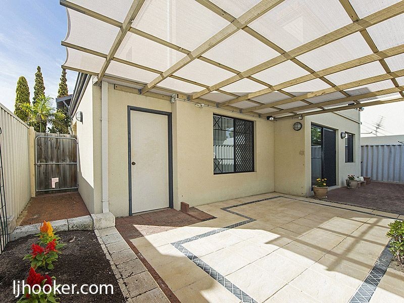 6/11 Gochean Avenue, Bentley WA 6102