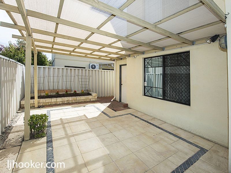6/11 Gochean Avenue, Bentley WA 6102