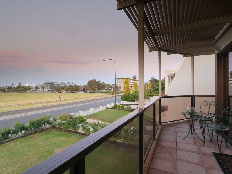 5/20 Garden Street, South Perth WA 6151