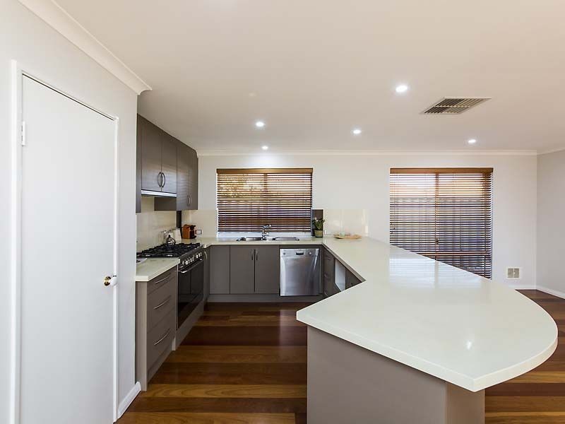 7 Ling Court, Atwell WA 6164