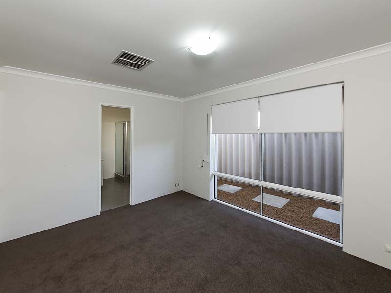 7 Ling Court, Atwell WA 6164