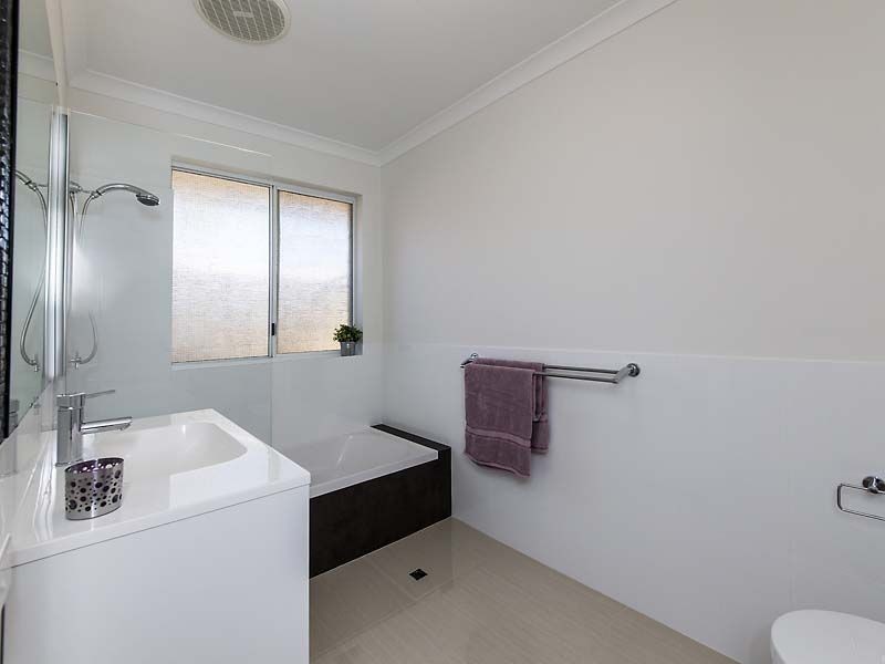 7 Ling Court, Atwell WA 6164