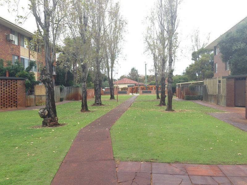 F31/47 Herdsman Parade, Wembley WA 6014