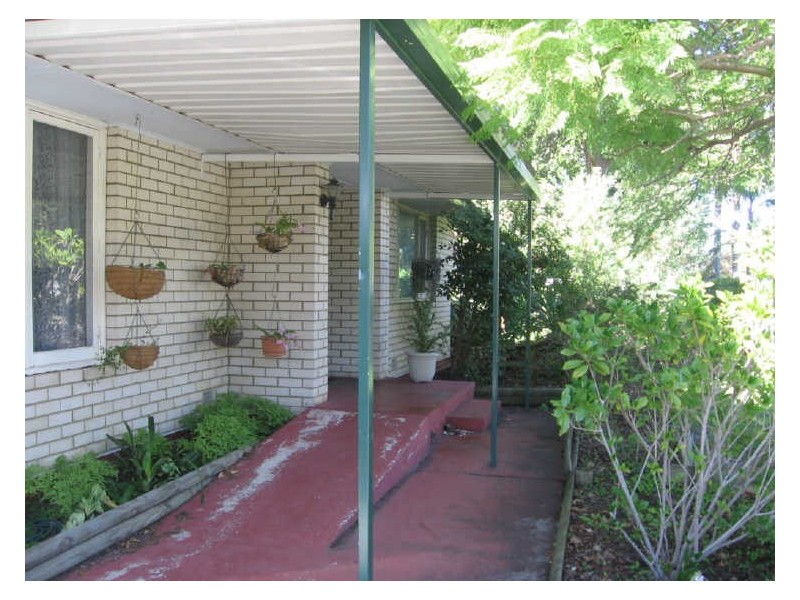 22 Ravenscroft Street, Kelmscott WA 6111