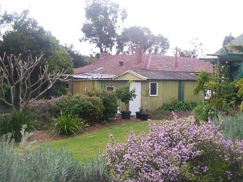 13 Blechynden Street, St James WA 6102