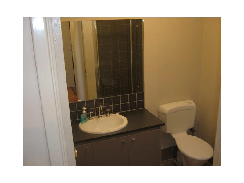 5/10 Queen St, Bentley WA 6102